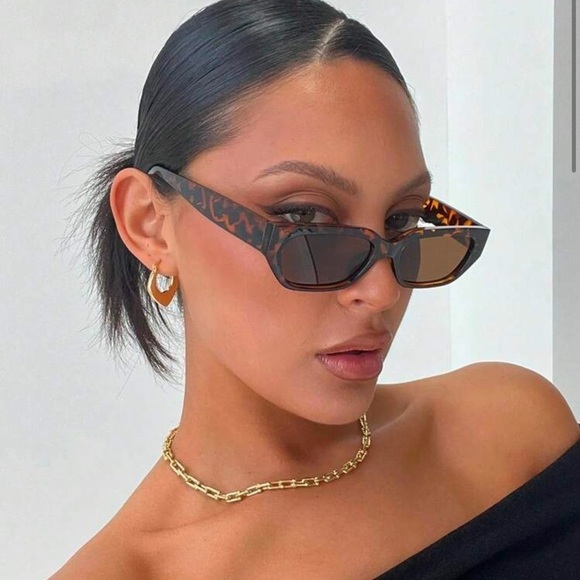 Accessories - Rectangular Sunshade Fashion Glasses